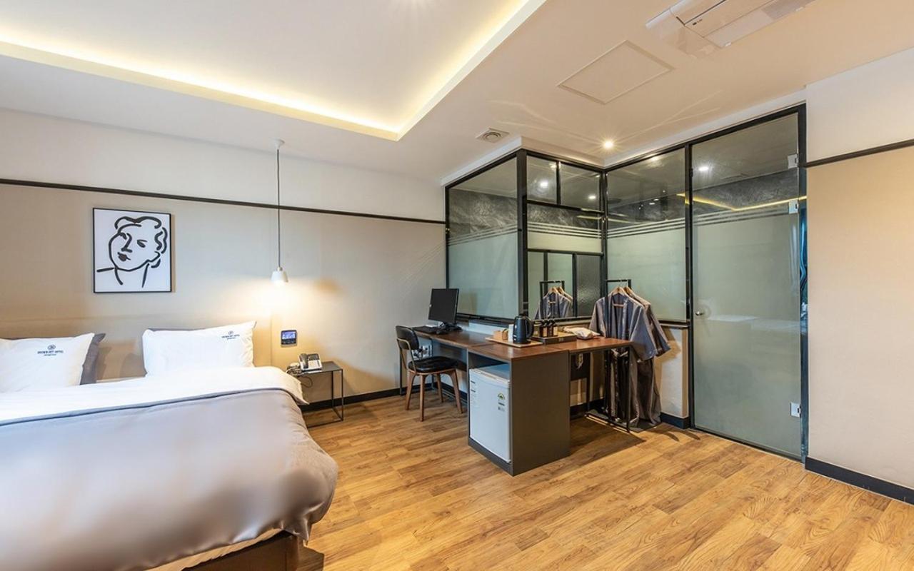 Brown Dot Hotel Jeonggwan ปูซาน ภายนอก รูปภาพ