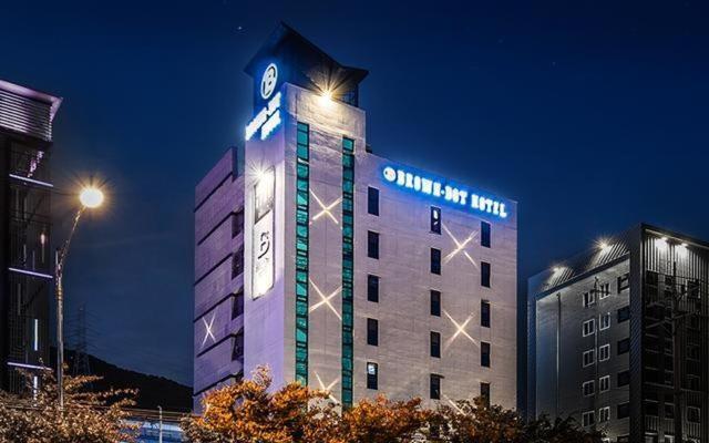Brown Dot Hotel Jeonggwan ปูซาน ภายนอก รูปภาพ