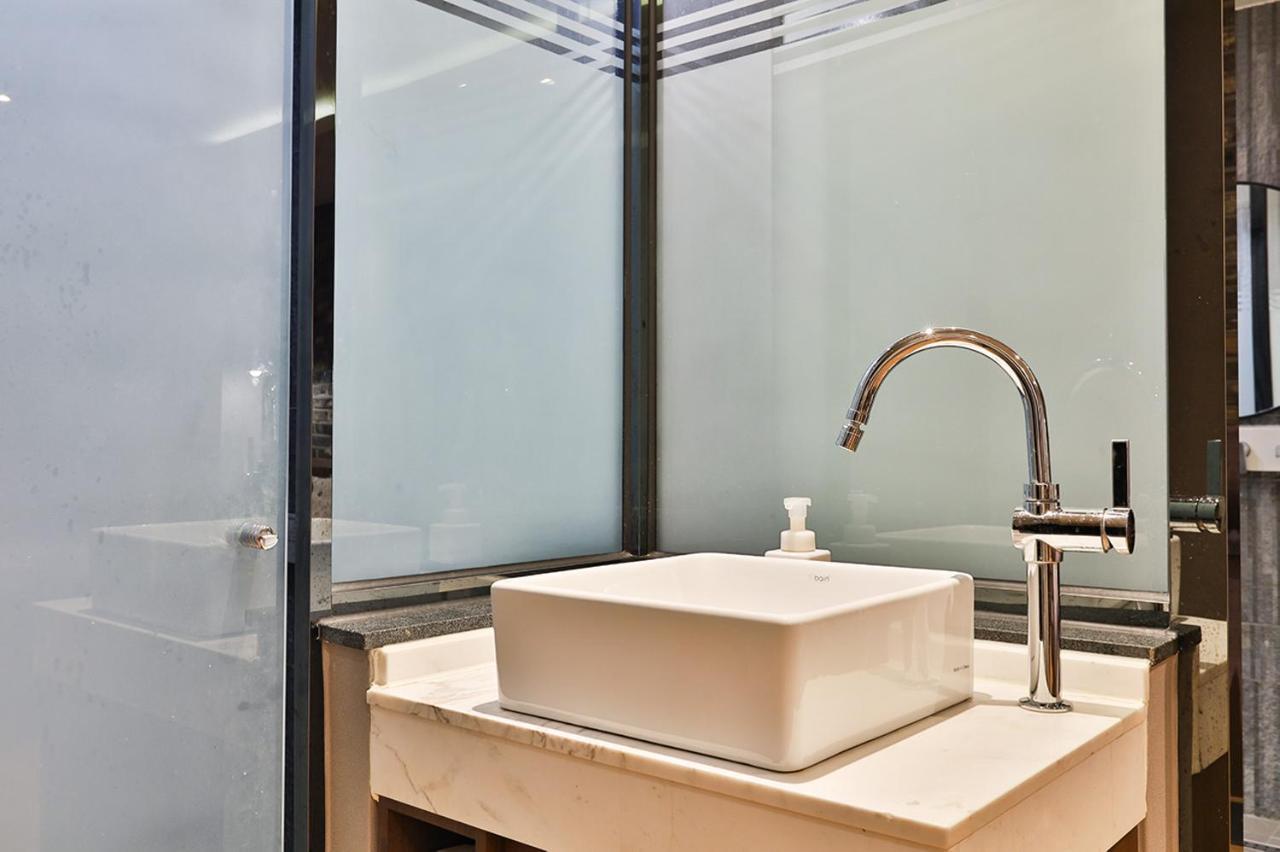Brown Dot Hotel Jeonggwan ปูซาน ภายนอก รูปภาพ