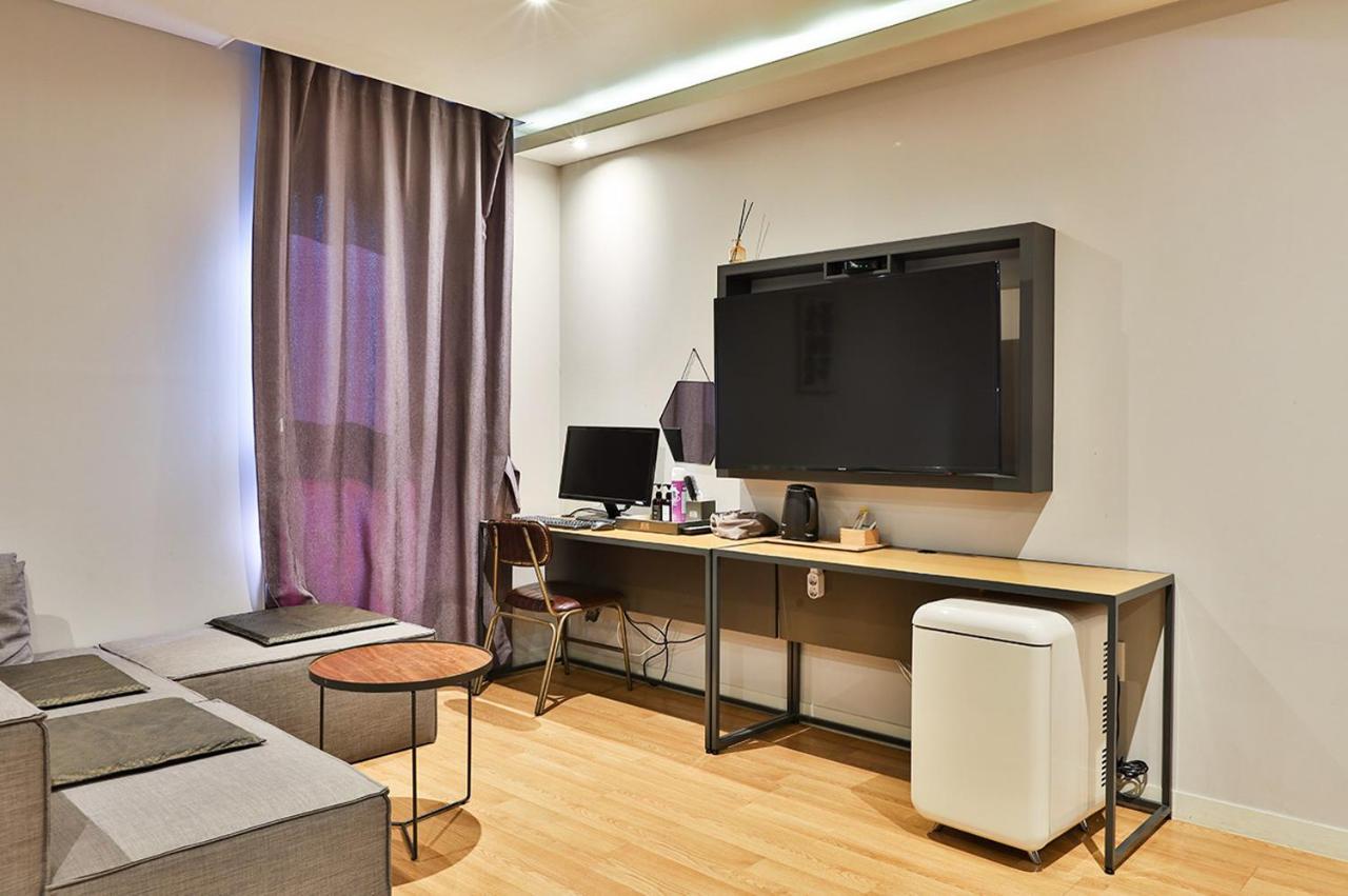 Brown Dot Hotel Jeonggwan ปูซาน ภายนอก รูปภาพ