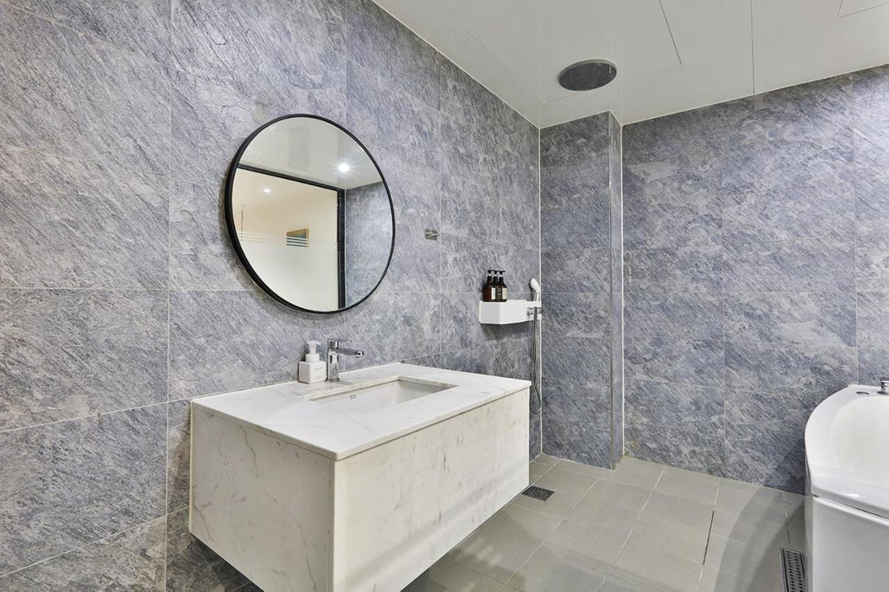 Brown Dot Hotel Jeonggwan ปูซาน ภายนอก รูปภาพ